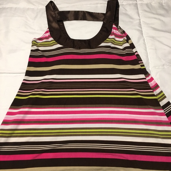 Top - Picture 2 of 4